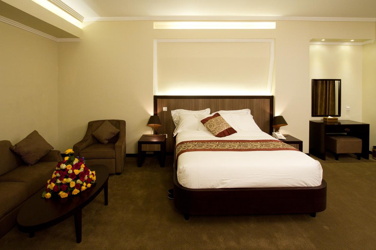Elilly International Hotel Addis Ababa Exterior foto