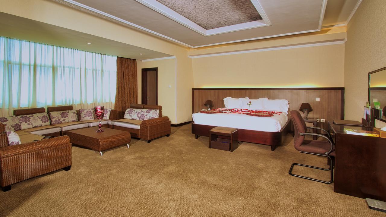 Elilly International Hotel Addis Ababa Exterior foto